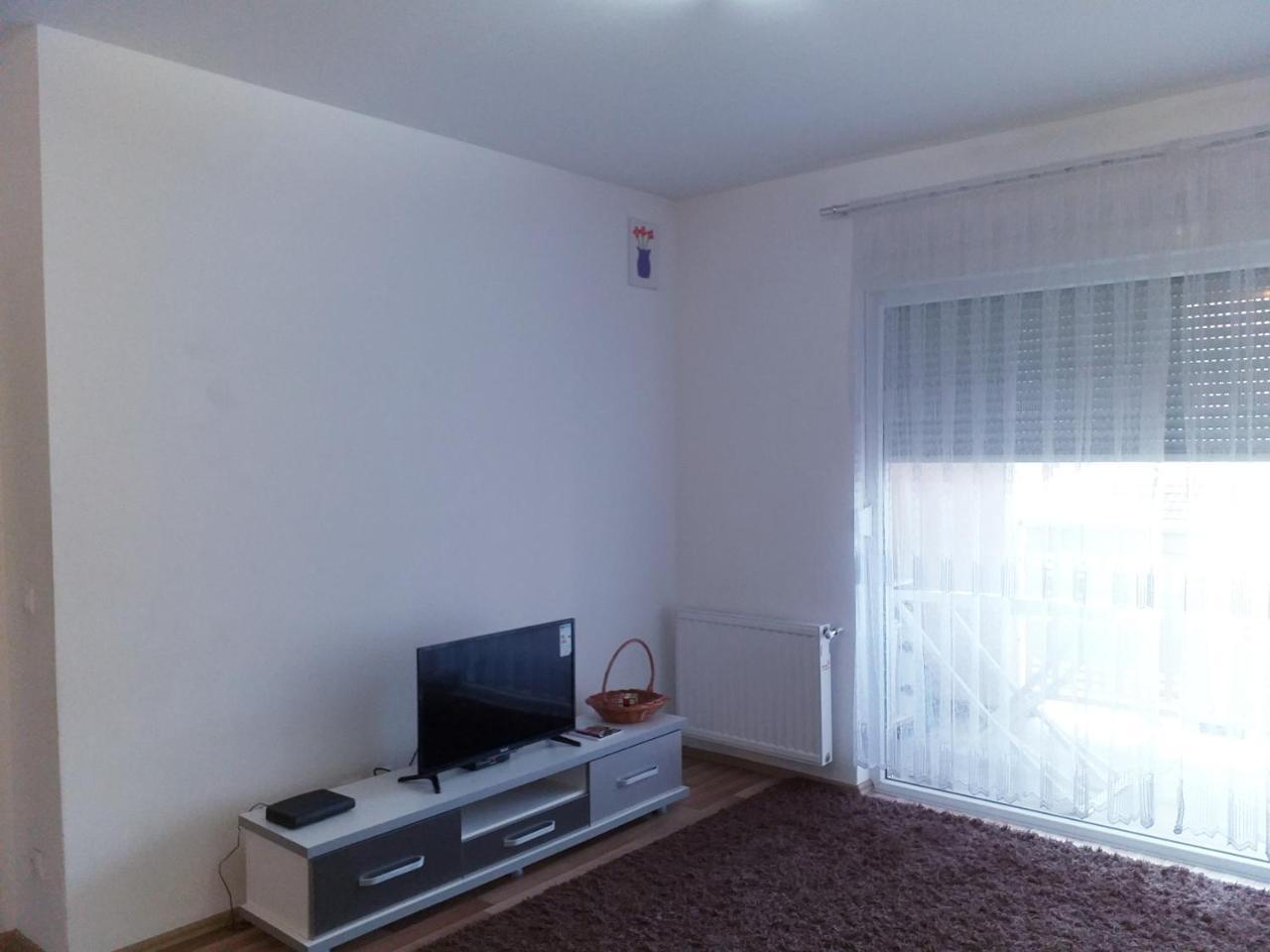 Taras Apartments Pristina Exteriör bild